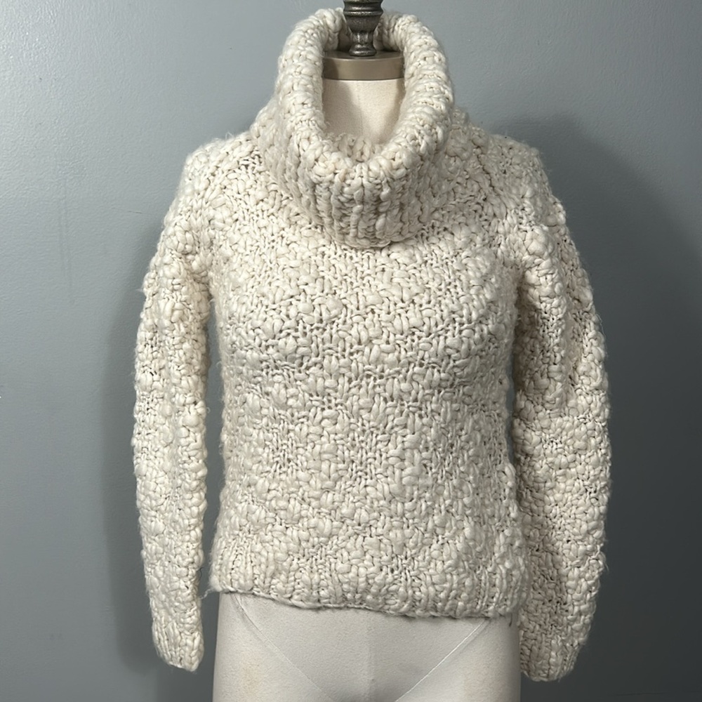 Vivienne Tam White Cream Chunky Knit Turtleneck Sweater size XS sw2